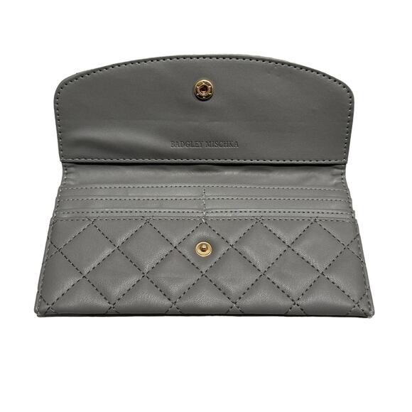 NWT! Badgley Mischka Grey Quilted Card Holder Wallet - Picture 5 of 6